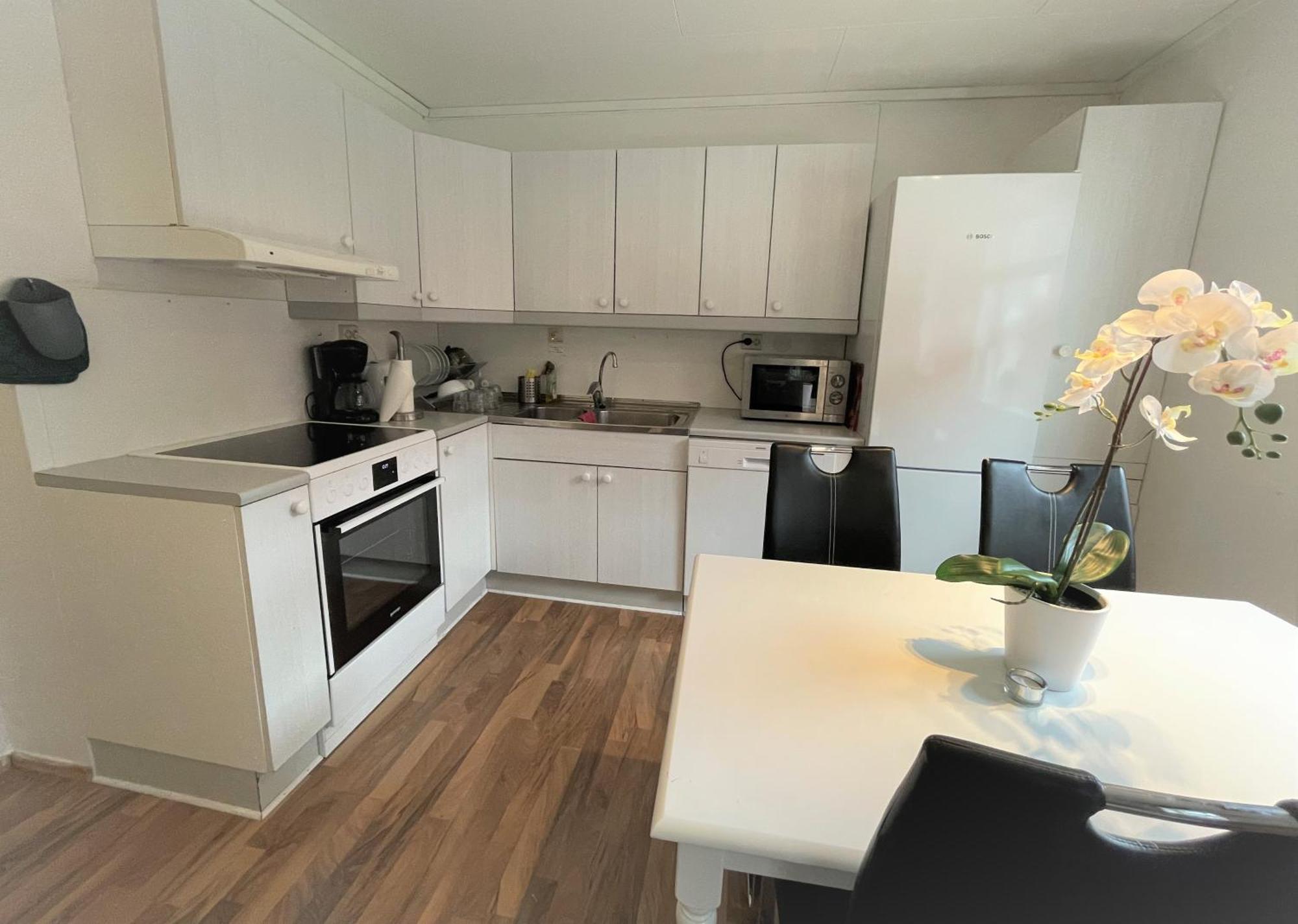 Lassiebyn 10 Entire Apartment With Parking & Kitchen Branas Ngoại thất bức ảnh